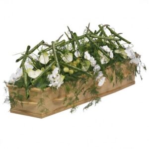 kistbedekking luxe wit uitvaartbloemen